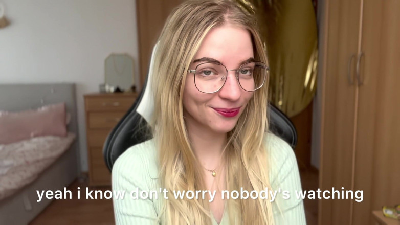 Goddess_Bella_Rae: We kennen allebei je homo