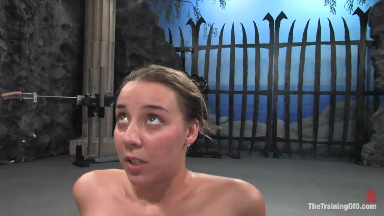 The Training of O by Kink: L’entraînement de Delilah Strong, deuxième jour