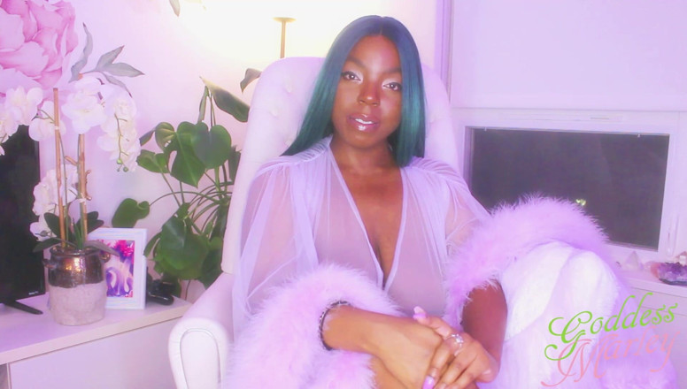 Goddess Marley: Hol mir das, kauf mir das!