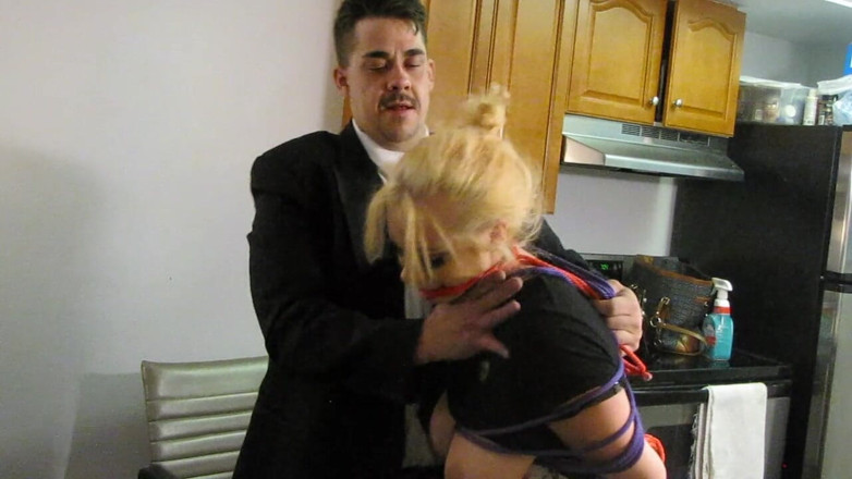 B1gdaddy: Ho beccato mia moglie che tradiva e io la punisco