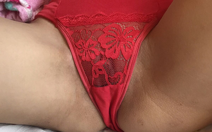 Casal Sapeka CE: Une femme mariée regarde Netflix et prend une bite dans...