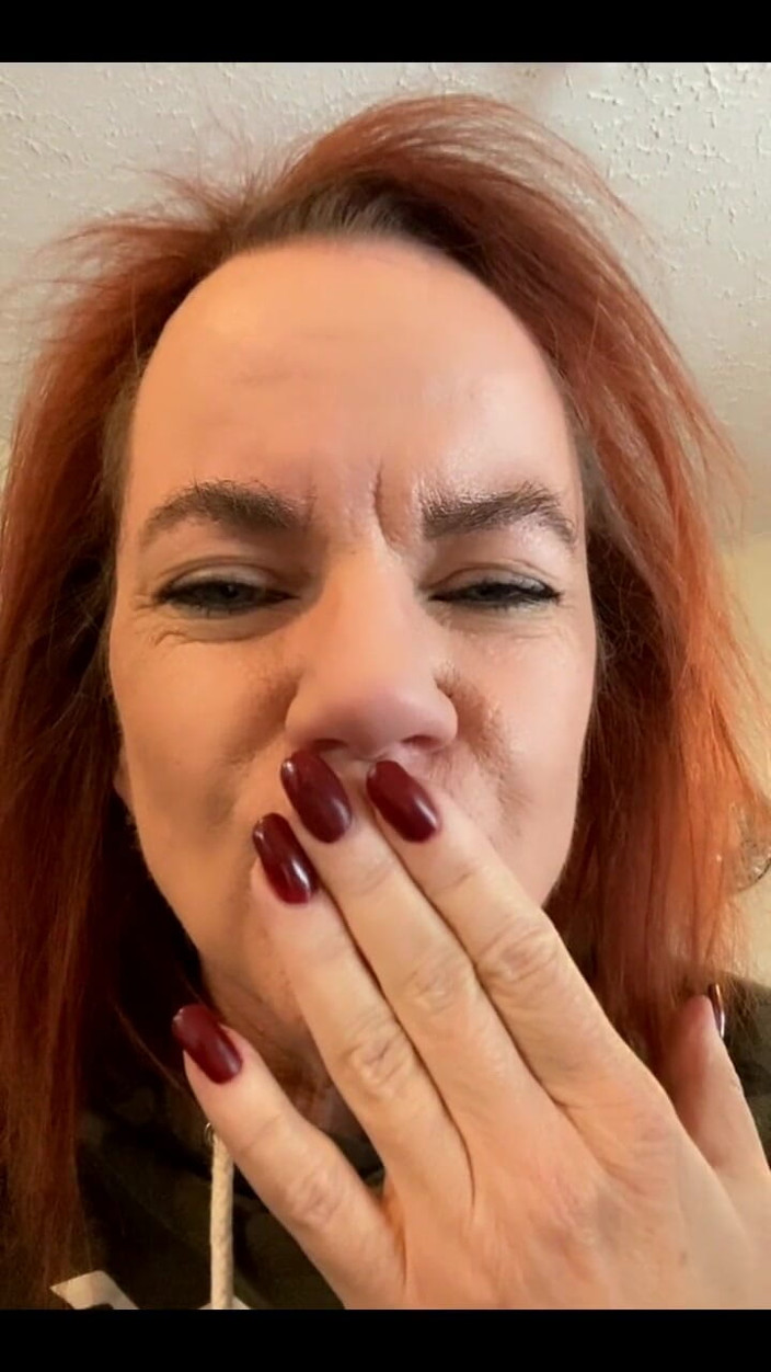 Ms Kasbh: Solo un beso
