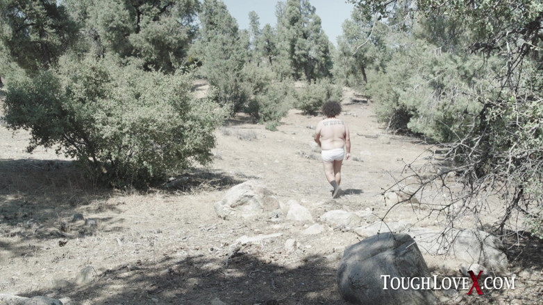 ToughLoveX: Toughlovex - verstoppertje en neuken met rondborstige blondine Emily Right