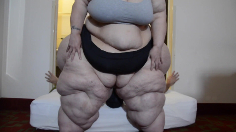 Full Weight Productions: Tag tilam pasukan titis dengan Bobbi Jo &amp; Savannah