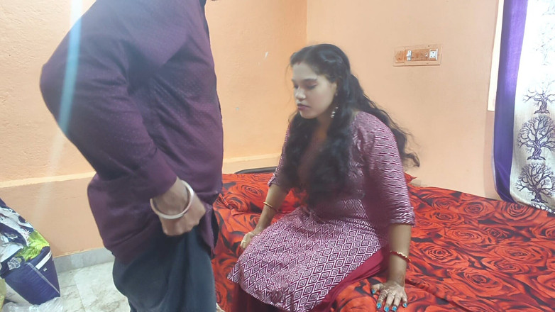 Sona bhabhi: Sexo anal con mi novia india
