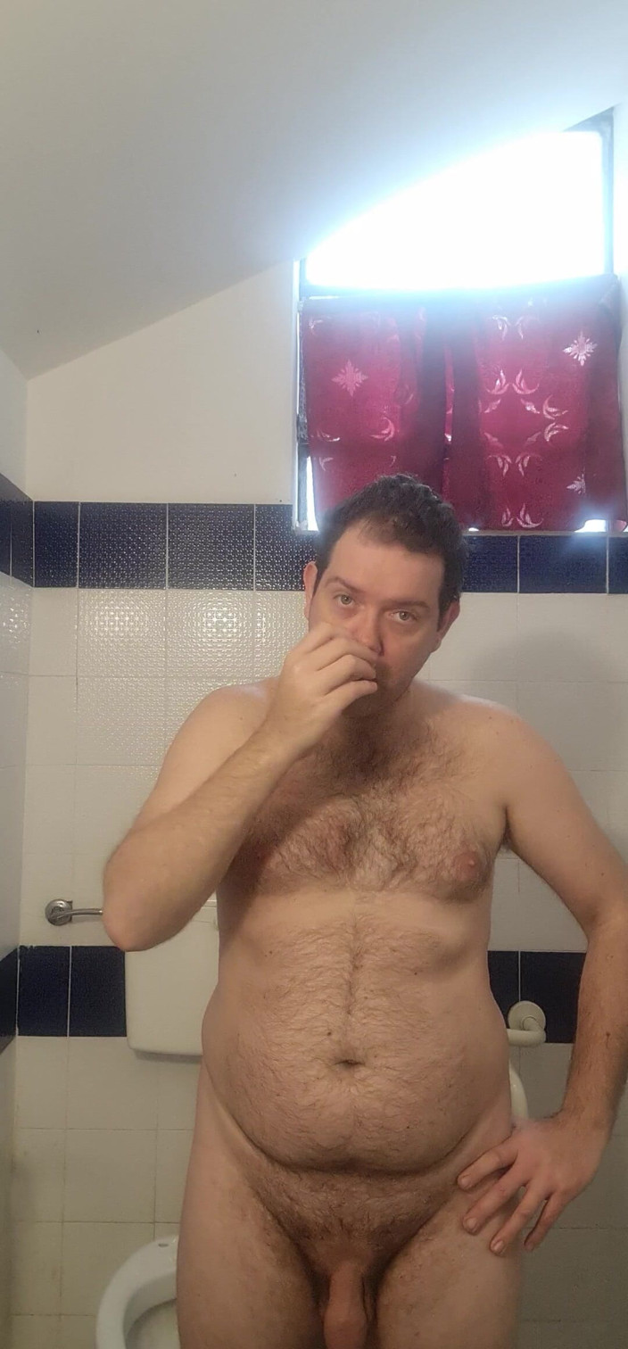 Mirko2589: Helemaal Naakt in het openbare toilet