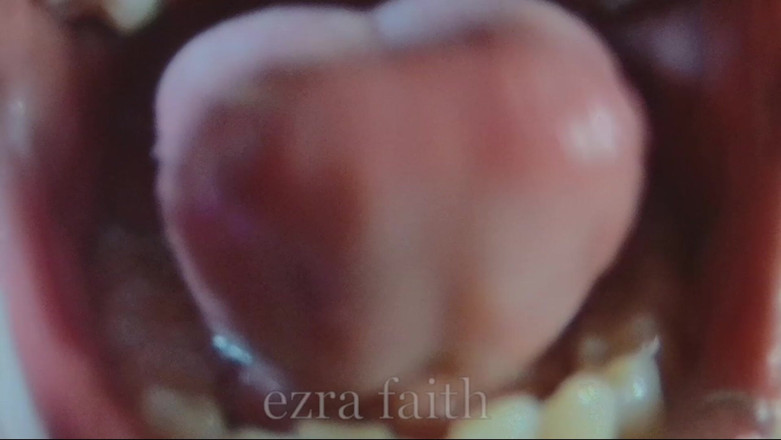 Ezra Faith: Di dalam mulut Gergasi yang lapar