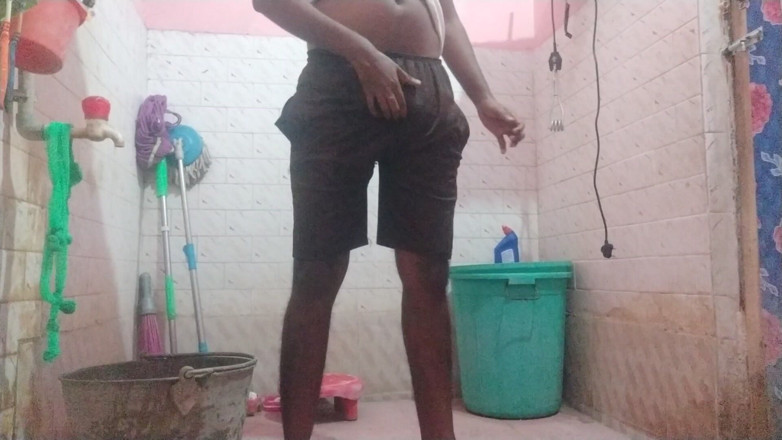 Tamil10inchesbbc: Tamil10 inchbbc sexy hete massagesessie is terug