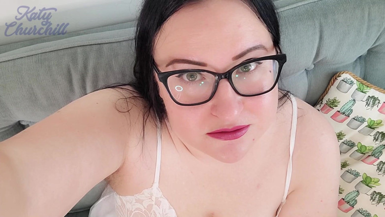 Katy Churchill: Zły BBW połyka malutki podglądacz w całości