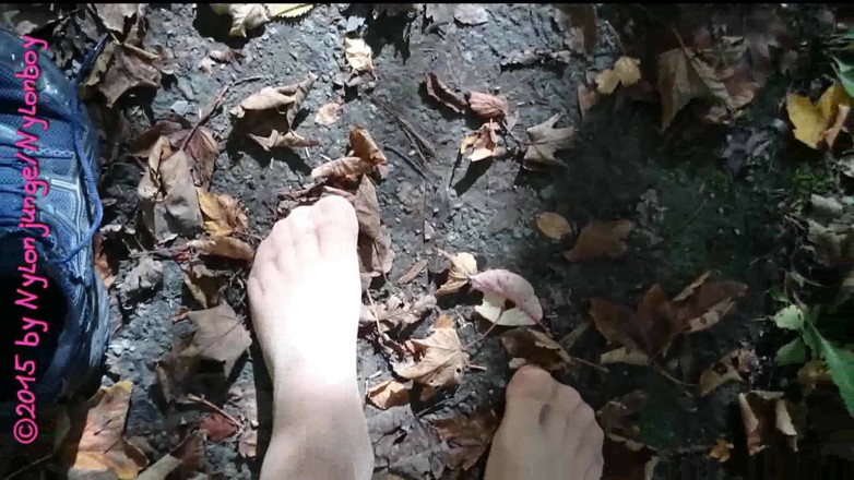 Carmen_Nylonjunge: Piccola passeggiata nella foresta di nylon