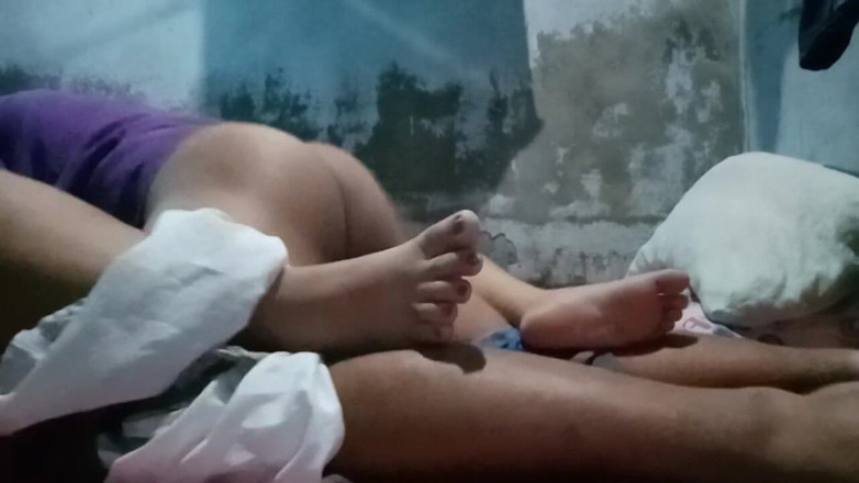 Chubbyme Pinay: Один з найкращих місіонерських сексу з пухкою філіппінкою, вона чудово виглядає з великими цицьками