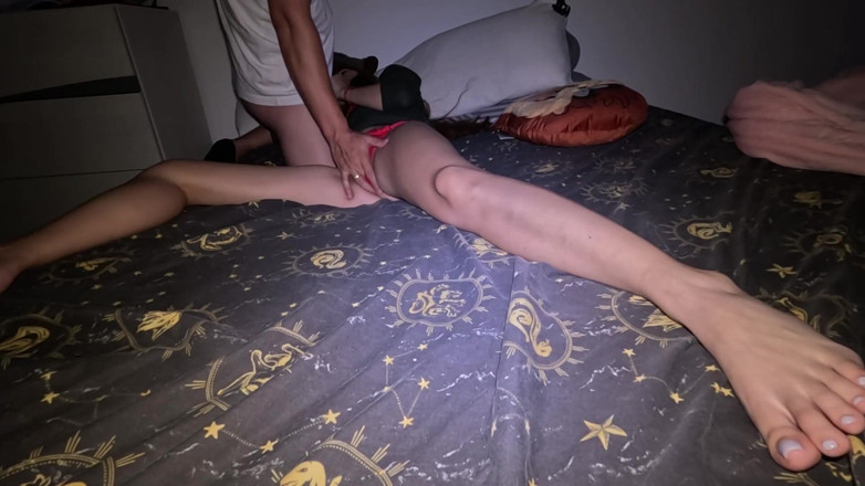 Labestiaylabella: मेरी रूममेट पार्टी के बाद मेरी गांड चोदती है और मुझे अपनी गांड तोड़ना पसंद है।