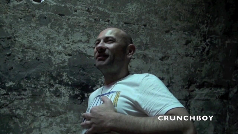 Crunch Boy: Кевін використовується прямо в крейсерській публіці