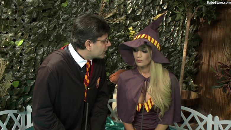 Babe Stare: O parodie sexy Harry Potter!