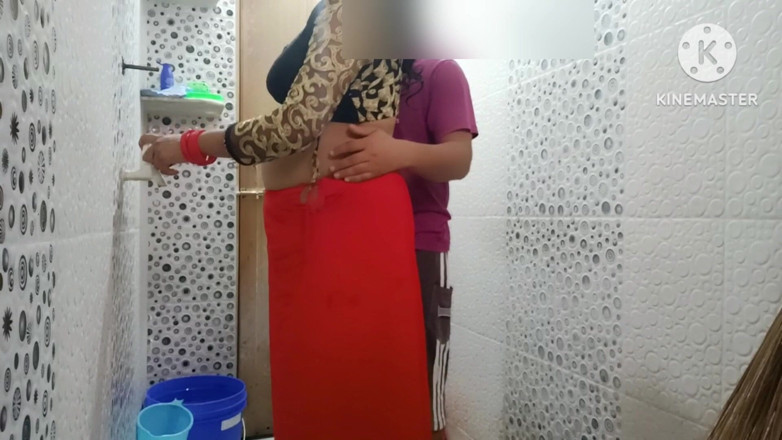 Latifah1234: Indická skutečná macecha a nevlastní syn mají sex ráno