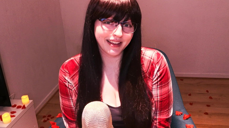 KissMyHips: Your Shy British Virgin Girlfriend Asmr