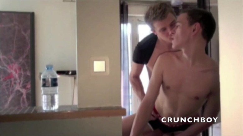 FRENCH AMATORS SEXTAPES: Maxime futută de pula XXL a blondei de top Kameron...