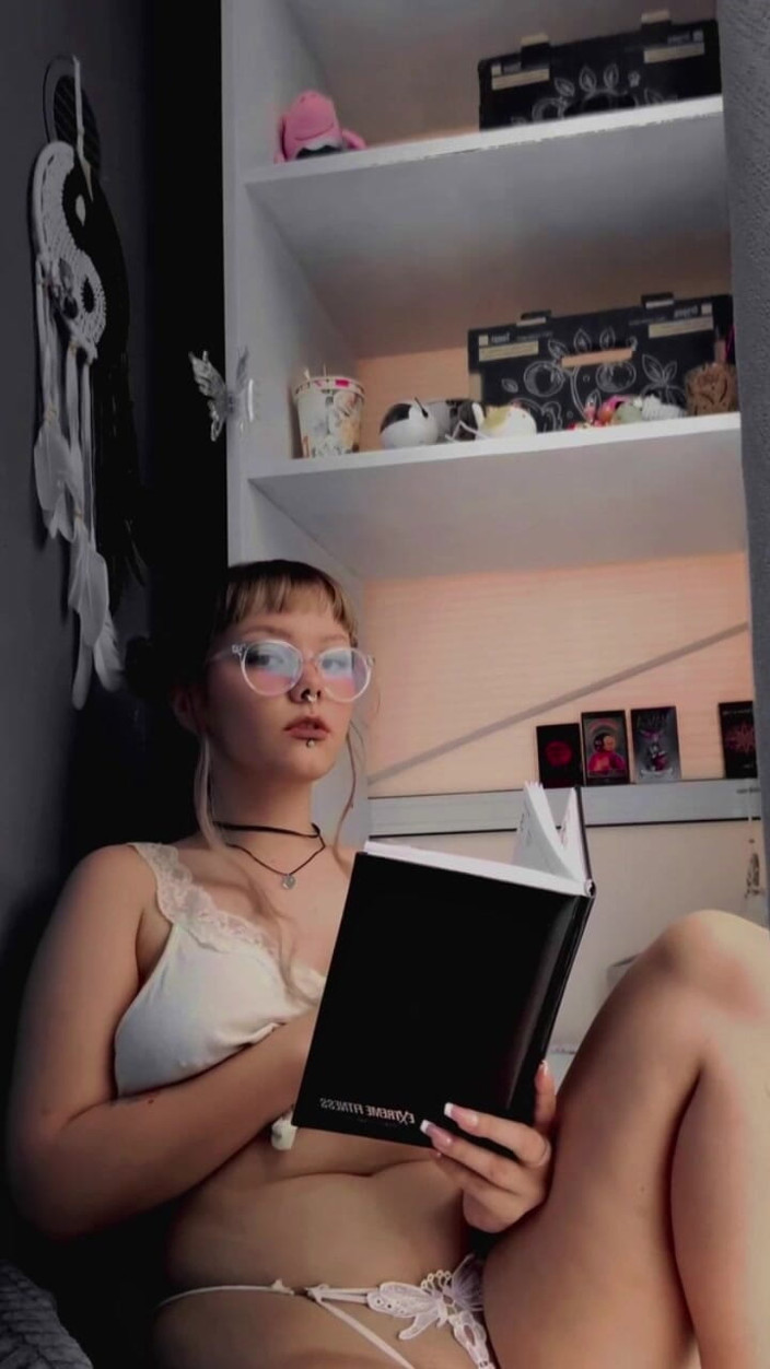 Body_lyric: 발코니에서 학생의 어색한 자위
