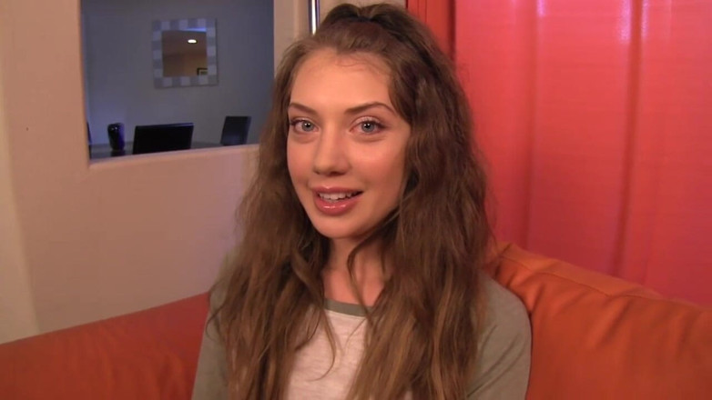 Eros POV - Liberated Eye: Vždy jsme měli nepříjemné napětí (Elena Koshka) Virtuální sex POV