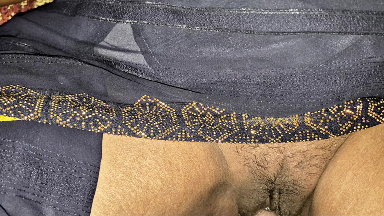 DesiBurChudai: Desi Village Bhabhi jebanie