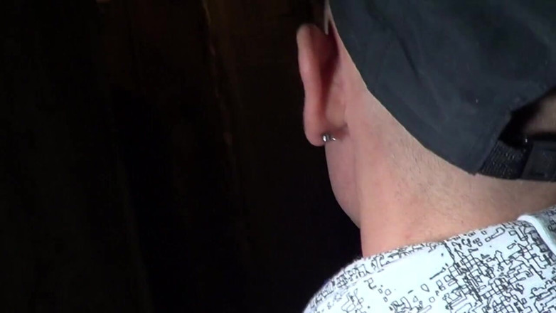 Gaybareback: Jordan Dawson šuká bez sedla s Oscarem Woodem