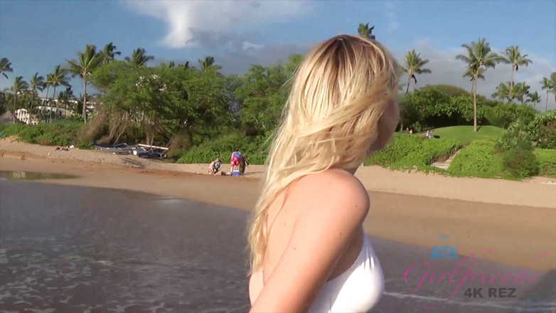ATK Fans (Girlfriends): Vacances virtuelles à Hawaï avec la côte de Peyton, partie 6