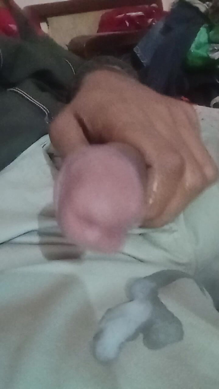 Iloveyou: Mesejkan saya kepuasan penuh awak