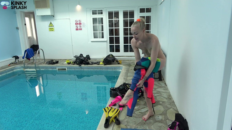 UKCuteGirl Lucy Lauren: Instructor de buceo buceador - entrenamiento en primer plano - follada de...