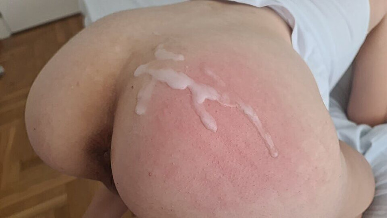 CherryDream: Îi place foarte mult să-mi lovește curul în timp ce mă...