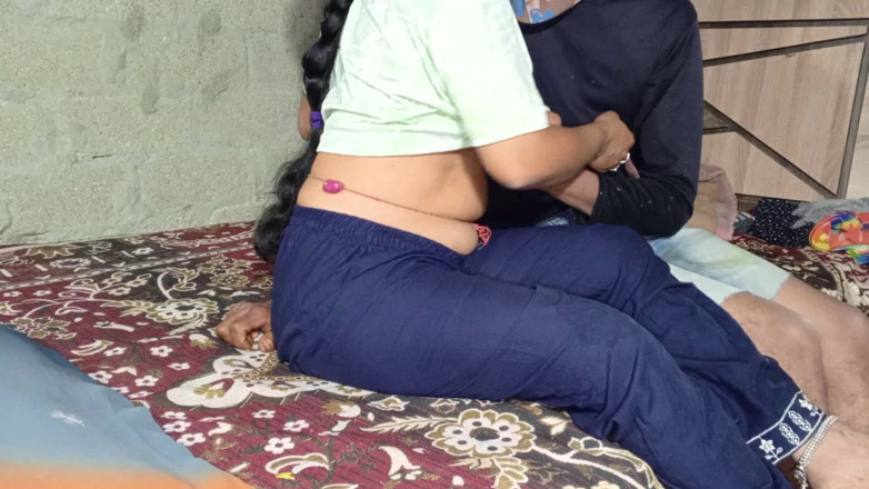 Amrita: Video rekaman seks romantis pasangan india!