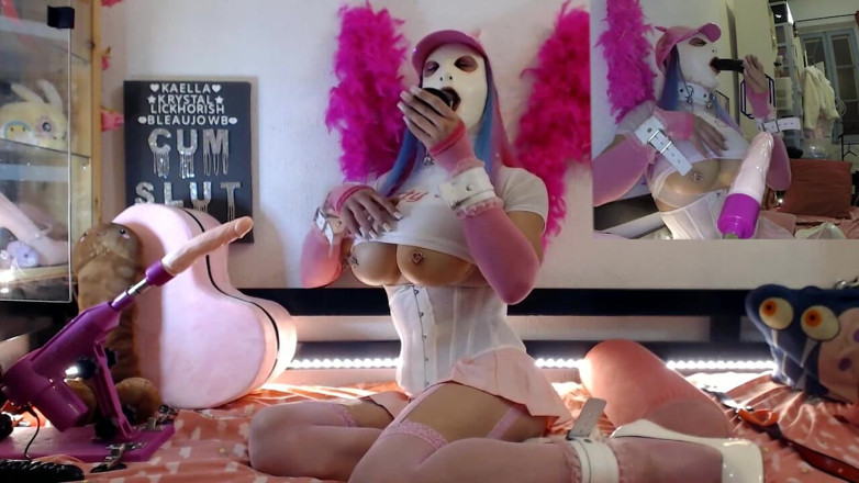 Kaella Krystal: Boneca, treinamento para garganta profunda