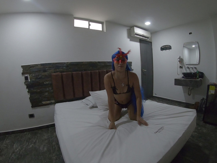 DiablaLatinaTour: Si rambut coklat dari Paisa casting di motel