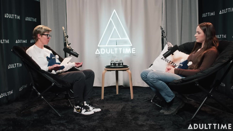 Adult Time Podcast: Hazel Moore : Mormon trempée, actrice porno, le parti est fini |...