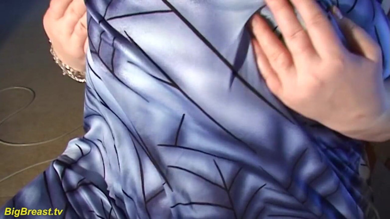 Big Breast: Extrem monster tuttknull med en massiv dildo