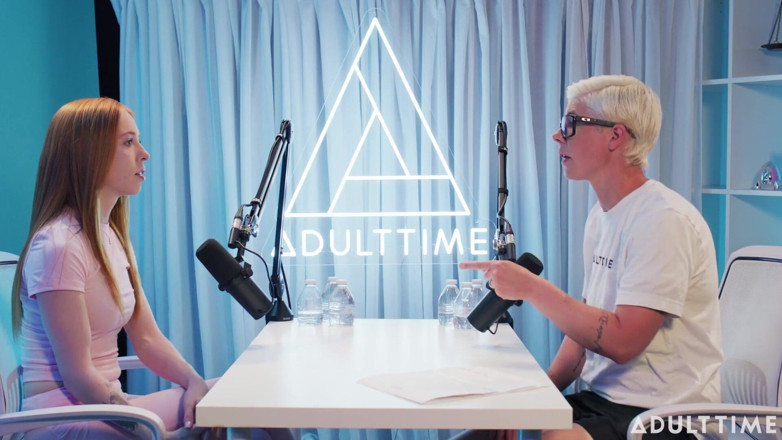 Adult Time Podcast: Madi Collins Enemas, thổi kèn nơi công cộng , &amp; bạn trai...