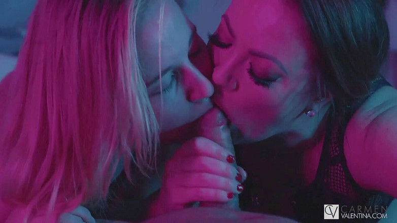 Carmen Valentina: Carmen Valentina y Marie Hardon ordeñan una gran polla