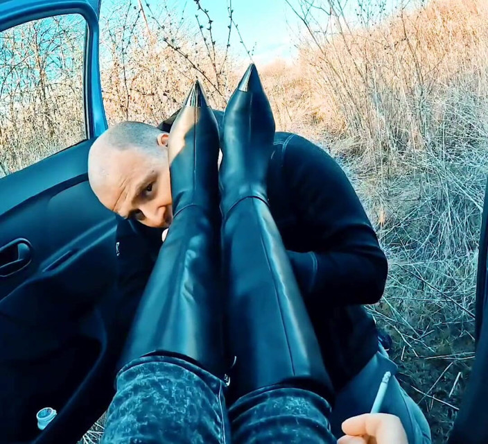 Mistressyammyboots: Slicka de stövlarna slav