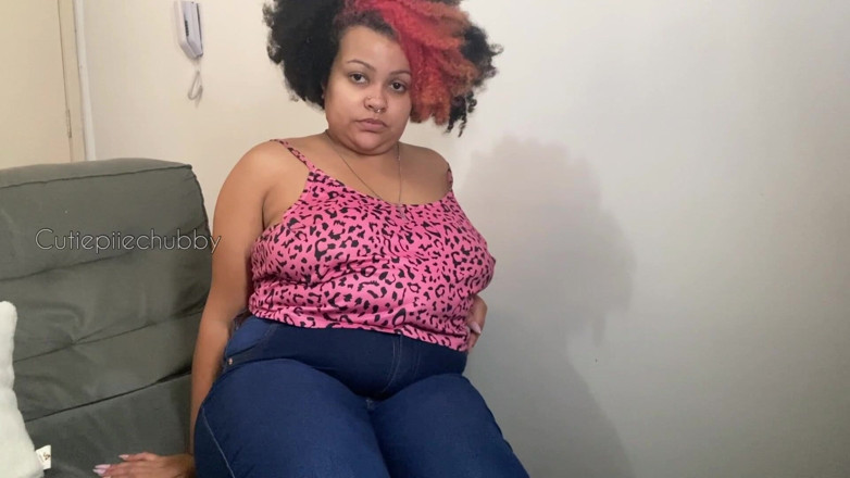 Cutiepiie Chubby: Une belle-mère pète pour faire jouir son beau-fils