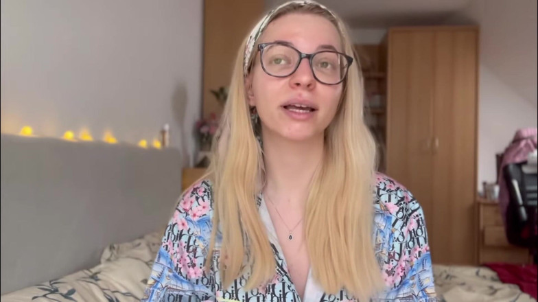 Goddess_Bella_Rae: Paypig живе на $ 30 на місяць після того, як я промив його насухо