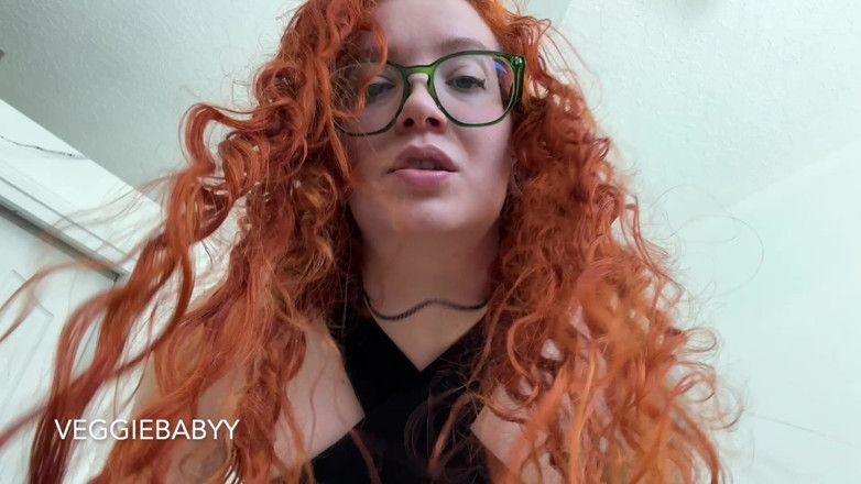 Veggiebabyy: Pedeapsă dură cu în cur cu vibratorul legat și reproducere pentru adulmecarea...