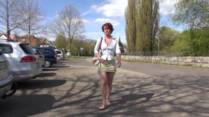 Popp Sylvie: Pissen in der stadt