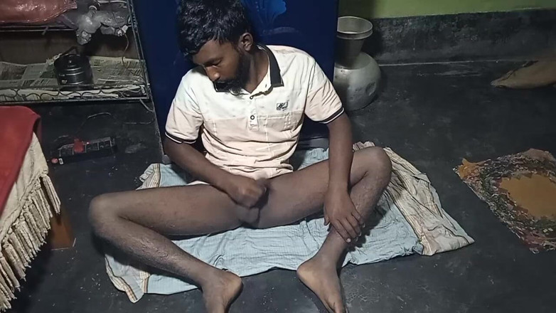 Gay sex video 1: Indian Desi Boy Masturbate in Her Dick