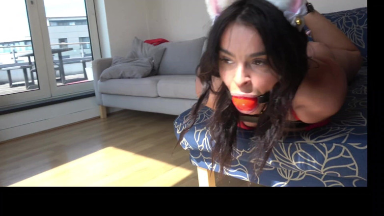 Latina Fetish: Latin kadın: kemer bağlı ve bacaklı kedi kız fhd
