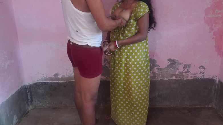 Trilokinath: Sirvienta india trabaja