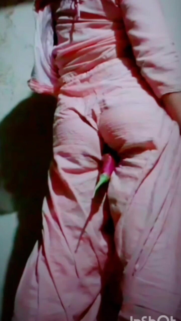TricolorMusic3: Awek Punjabi seksi ini melihat kawan baiknya mencium kekasihnya. Apabila...