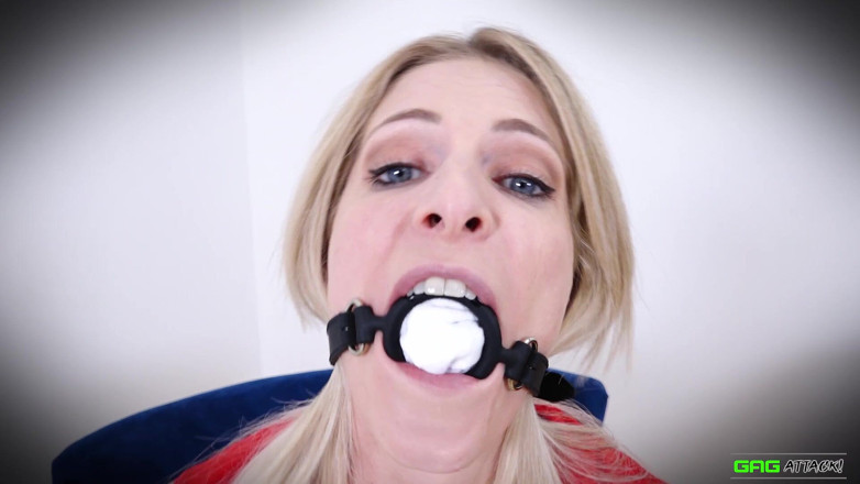 Gag Attack: Rebecca leah - birden fazla öğürme cihazı