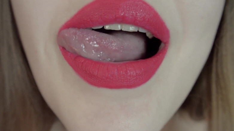 BustyVic: Mulut, bibir, fetish lidah jarak dekat