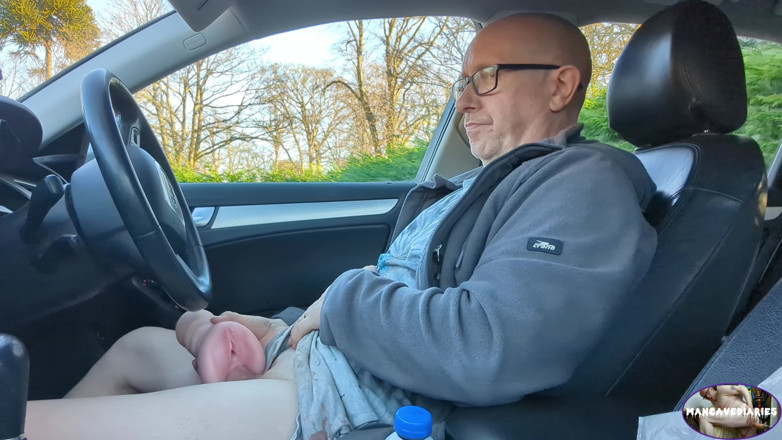 Ficd: Poesje in mijn auto