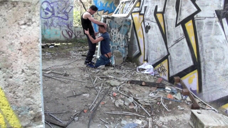 Crunch Boy: Philip wurde von dem xxl schwanz von Waikix in exhibitionismus...