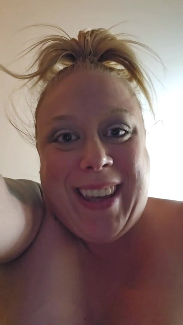 Jenn_sexxii: Het milf slipande sittande knullad stor dildo